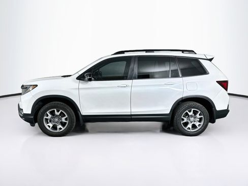 Used 2023 Honda Passport TrailSport image 4