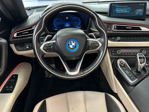 Used 2019 BMW i8 Roadster AWD/4WD image 29