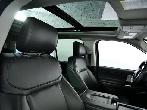Certified 2025 Ford Expedition Active AWD/4WD image 11