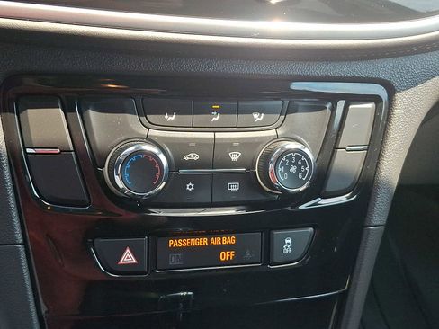 Used 2022 Buick Encore Preferred w/ Safety Package AWD/4WD image 15
