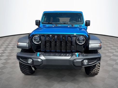 Used 2023 Jeep Wrangler Unlimited w/ Cold Weather Group AWD/4WD image 2