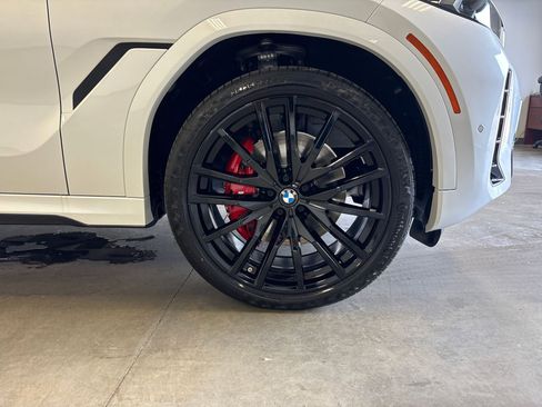New 2026 BMW X6 xDrive40i image 24