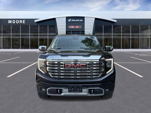 Used 2023 GMC Sierra 1500 Denali w/ Technology Package AWD/4WD image 3