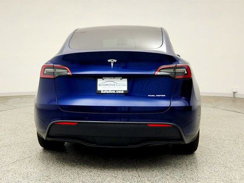 Used 2022 Tesla Model Y Long Range AWD/4WD image 6