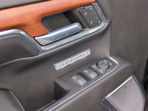Certified 2022 GMC Sierra 1500 Denali image 23