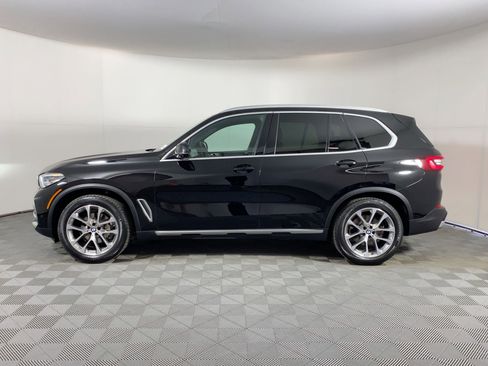 Certified 2023 BMW X5 sDrive40i w/ Premium Package image 2