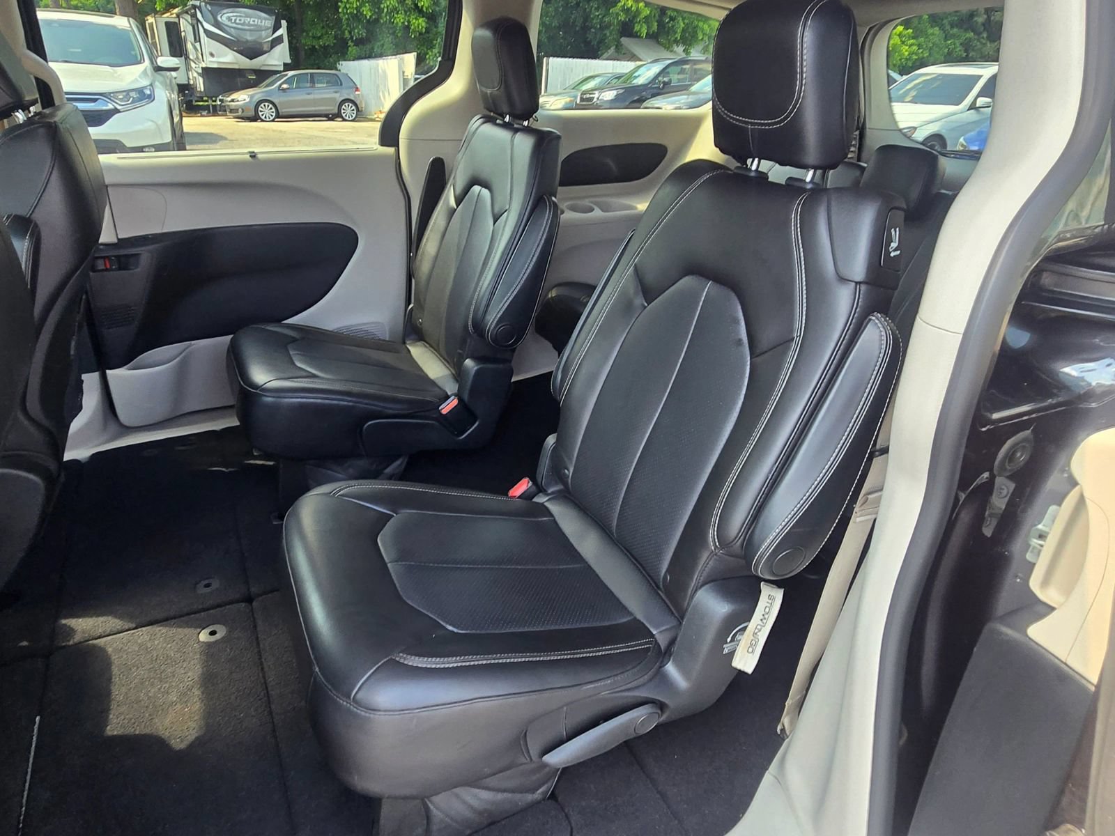 Used 2021 Chrysler Voyager Lxi FWD image 9