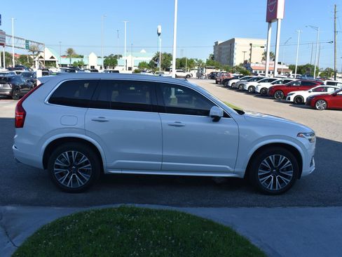 Used 2021 Volvo XC90 T5 Momentum w/ Protection Package Premier FWD image 16