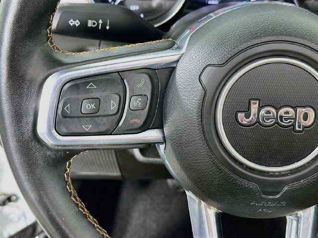 Used 2023 Jeep Wrangler Unlimited Sahara AWD/4WD image 23