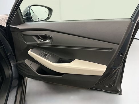 Used 2025 Honda Accord SE image 32