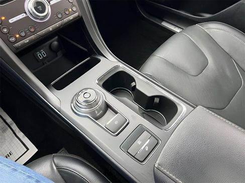 Used 2019 Ford Fusion Titanium image 12