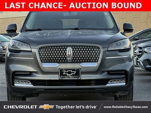 Used 2020 Lincoln Aviator Reserve w/ Equipment Group 201A image 3