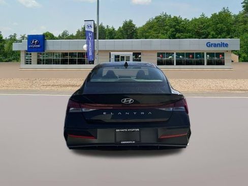 New 2026 Hyundai Elantra SEL Sport Premium FWD image 5