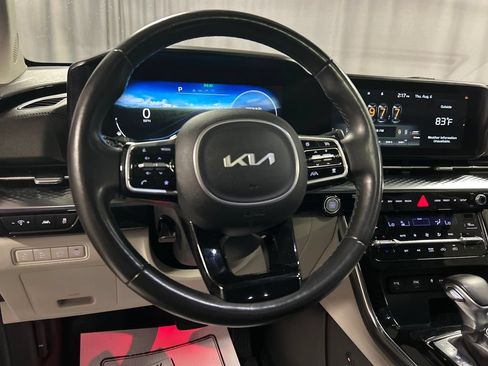 Used 2022 Kia Carnival SX Prestige FWD image 13