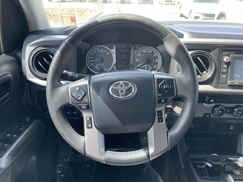 Used 2019 Toyota Tacoma SR5 image 24
