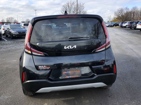 Used 2024 Kia Soul LX image 15