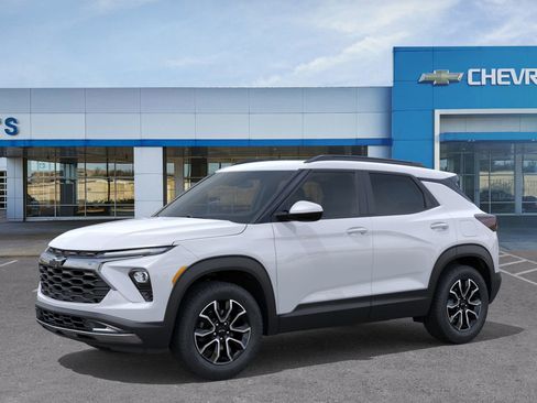 New 2025 Chevrolet TrailBlazer ACTIV w/ Convenience Package FWD image 2