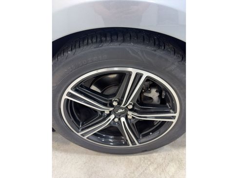 Used 2024 Ford Mustang Premium image 10