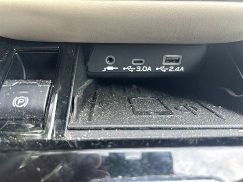 Certified 2023 Subaru Outback Limited AWD/4WD image 25