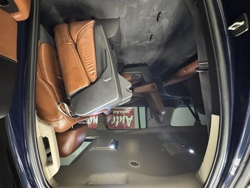 Used 2019 Cadillac Escalade ESV Luxury image 15