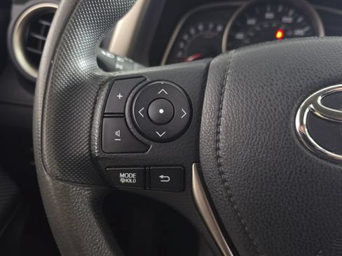 Used 2015 Toyota RAV4 LE AWD/4WD image 14