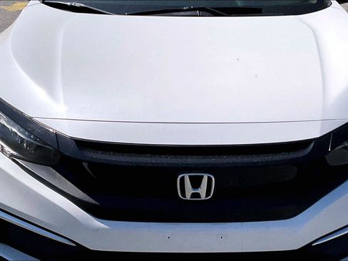 Used 2019 Honda Civic Touring image 10