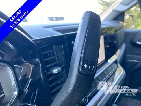 Used 2023 Chevrolet Silverado 1500 RST AWD/4WD image 27