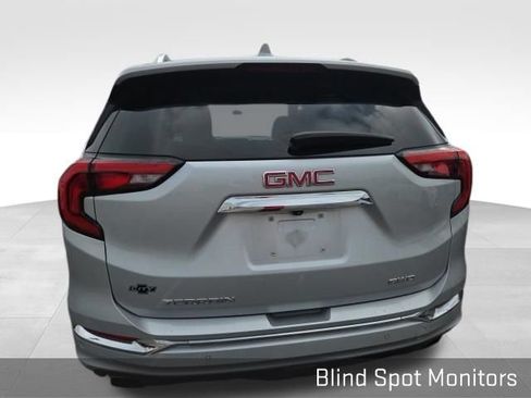 Used 2020 GMC Terrain Denali w/ Denali Premium Package AWD/4WD image 7