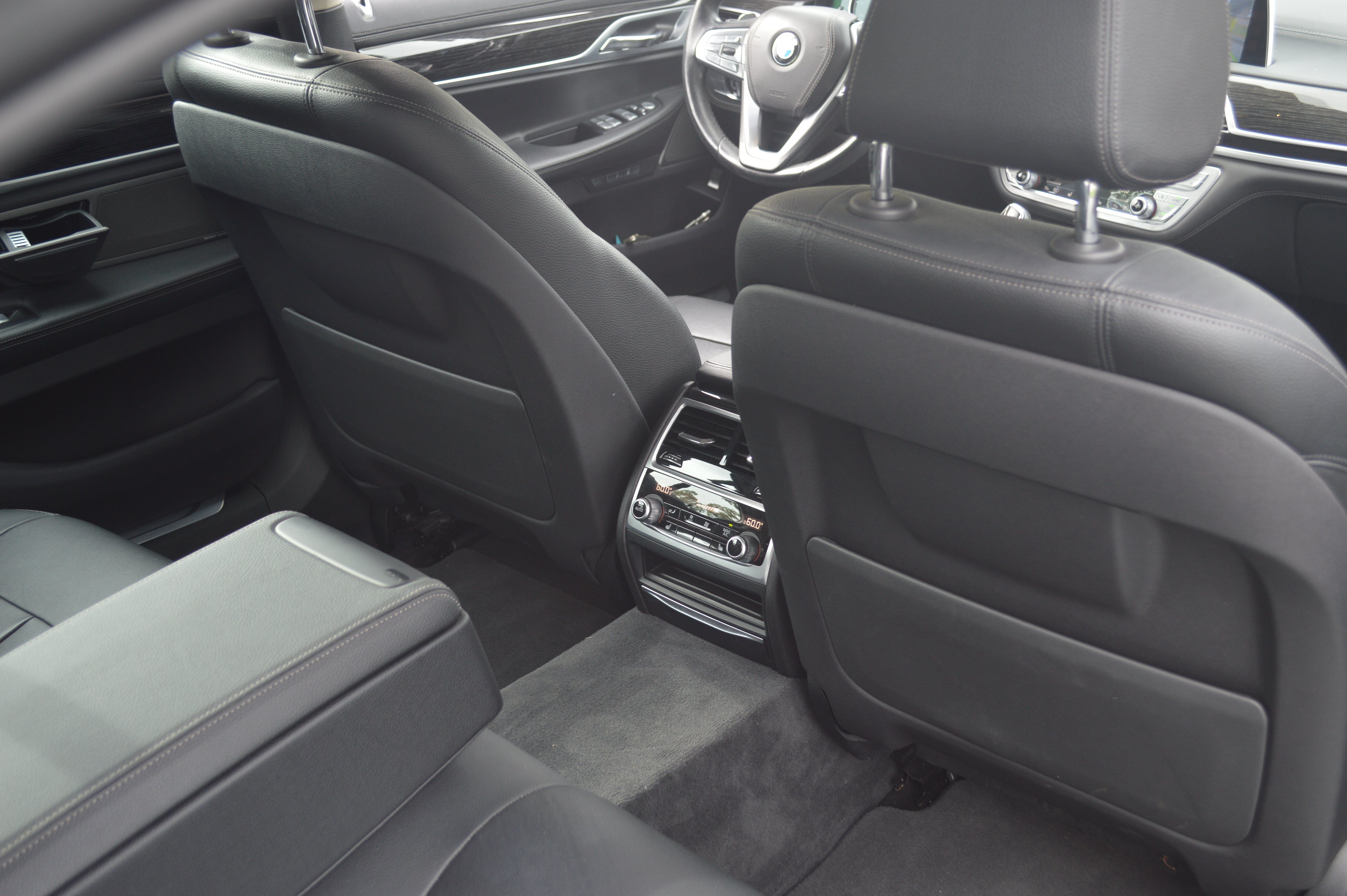 Used 2017 BMW 740i RWD image 30