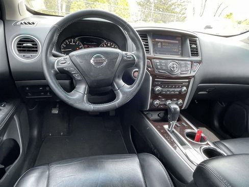 Used 2015 Nissan Pathfinder SL w/ SL Tech Package image 18