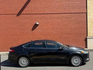Used 2013 Ford Fusion SE video 1