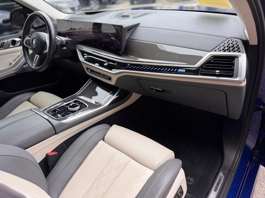 Used 2023 BMW X7 M60i w/ Executive Package AWD/4WD image 30