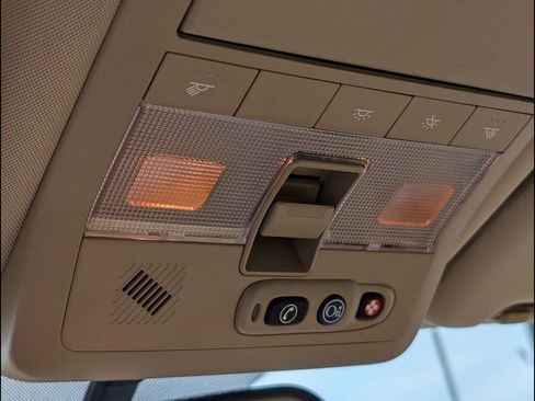 Used 2009 Saturn Vue XR w/ Premium Trim Package image 18