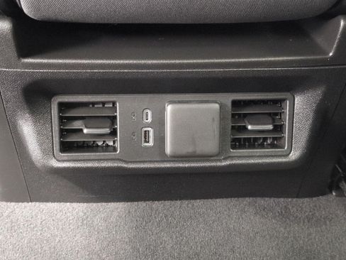 Used 2024 Chevrolet Silverado 1500 LT AWD/4WD image 23