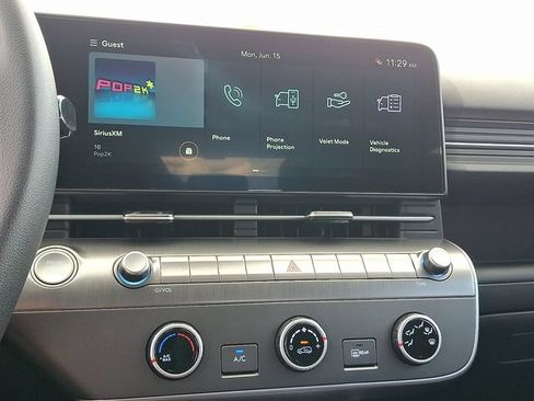 New 2026 Hyundai Kona SE AWD/4WD image 8