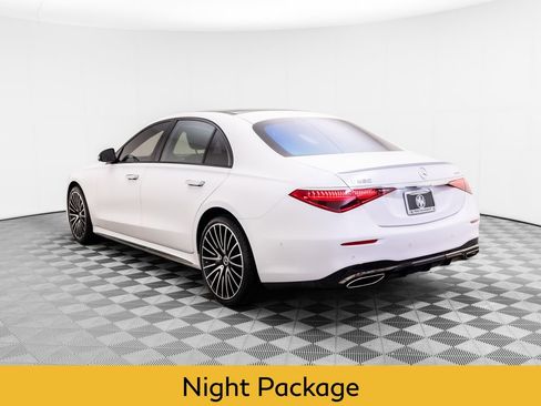 Used 2024 Mercedes-Benz S 580 4MATIC Sedan image 3