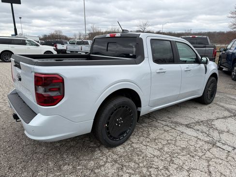 New 2026 Ford Maverick Lobo AWD/4WD image 18