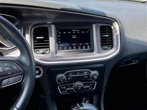 Used 2022 Dodge Charger SXT w/ Blacktop Package RWD image 8
