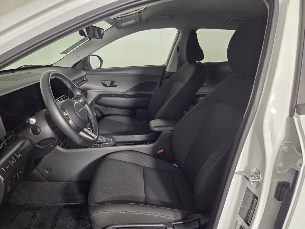 Used 2026 Hyundai Kona SEL Sport FWD image 8