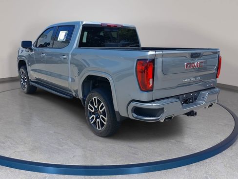 Used 2024 GMC Sierra 1500 AT4 w/ Technology Package AWD/4WD image 7