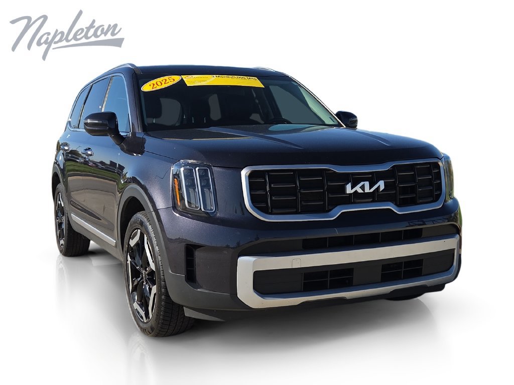 Used 2025 Kia Telluride S FWD image 8