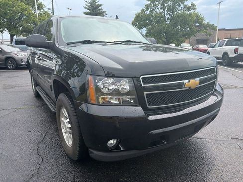 Used 2013 Chevrolet Suburban 2500 LT AWD/4WD image 24