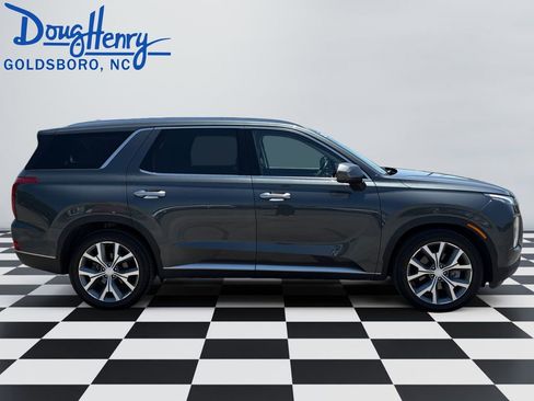 Used 2022 Hyundai Palisade SEL w/ 8P Bench Seat Package FWD image 6