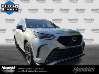 Used 2023 Toyota Highlander XSE FWD video 1