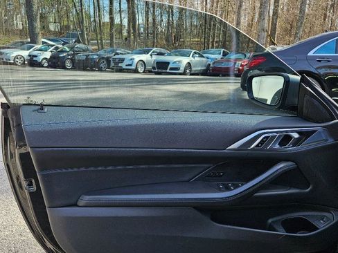 Used 2021 BMW M440i Convertible image 23