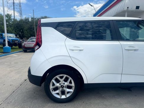 Used 2022 Kia Soul LX w/ Technology Package FWD image 31