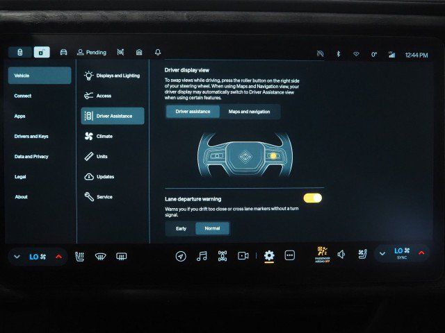 Used 2022 Rivian R1T AWD Adventure Quad image 38