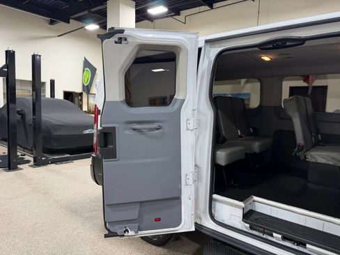 Used 2019 Ford Transit 150 XL RWD image 32
