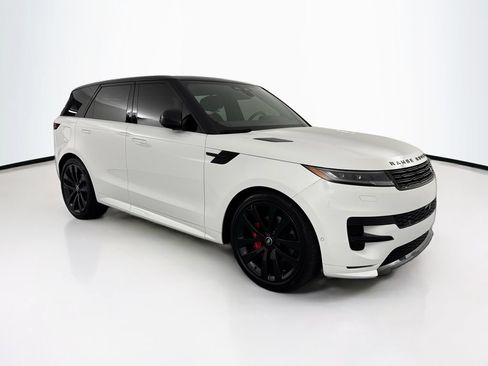 Used 2025 Land Rover Range Rover Sport Dynamic SE AWD/4WD image 3