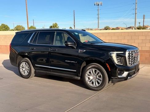 Used 2025 GMC Yukon Denali AWD/4WD image 4